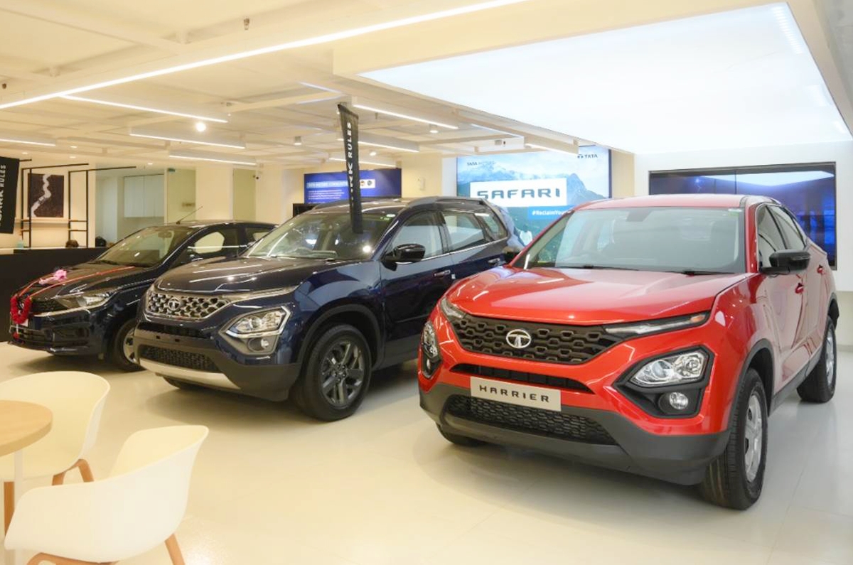 Discounts of up to Rs 60,000 on Tata Harrier, Safari, Nexon and more